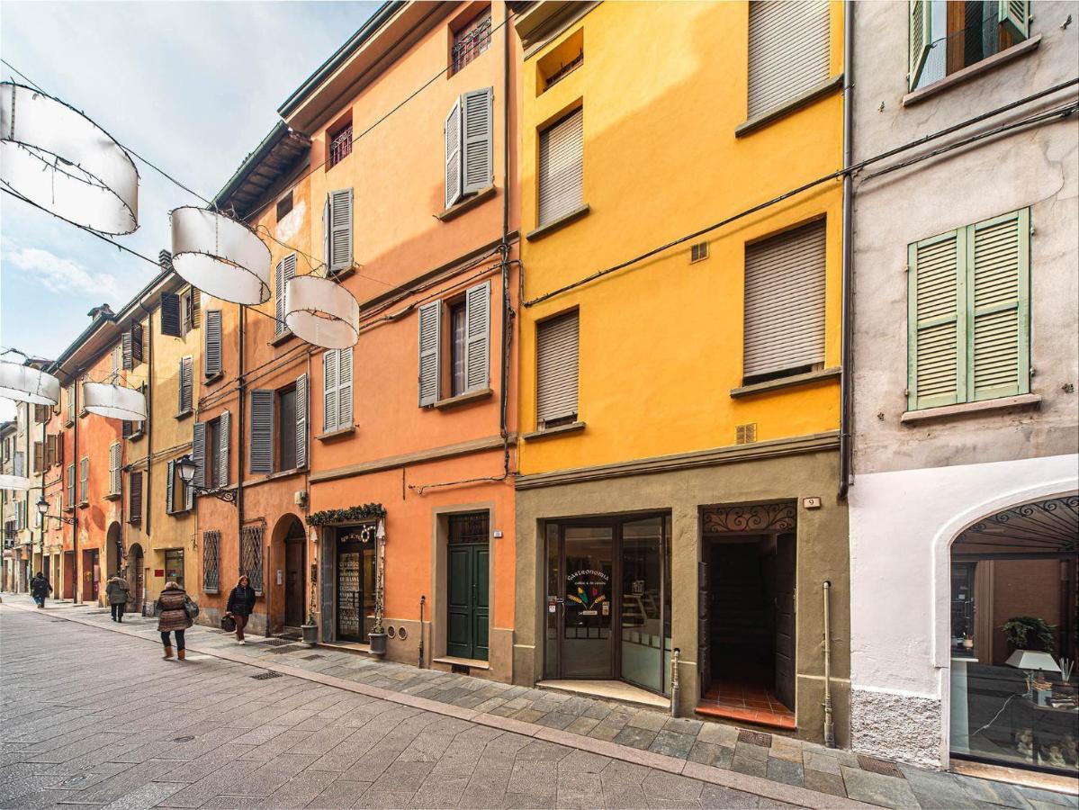 Reggio Center Lovely Apartments Reggio Emilia Exterior photo