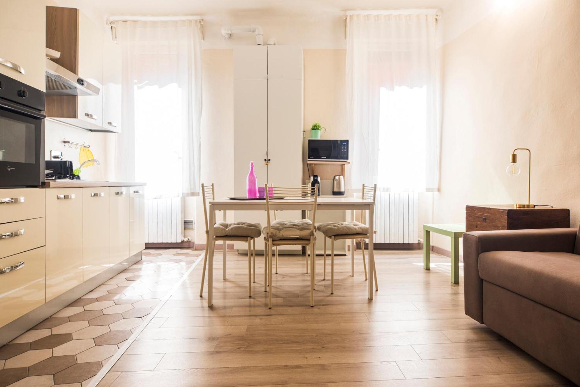Reggio Center Lovely Apartments Reggio Emilia Exterior photo